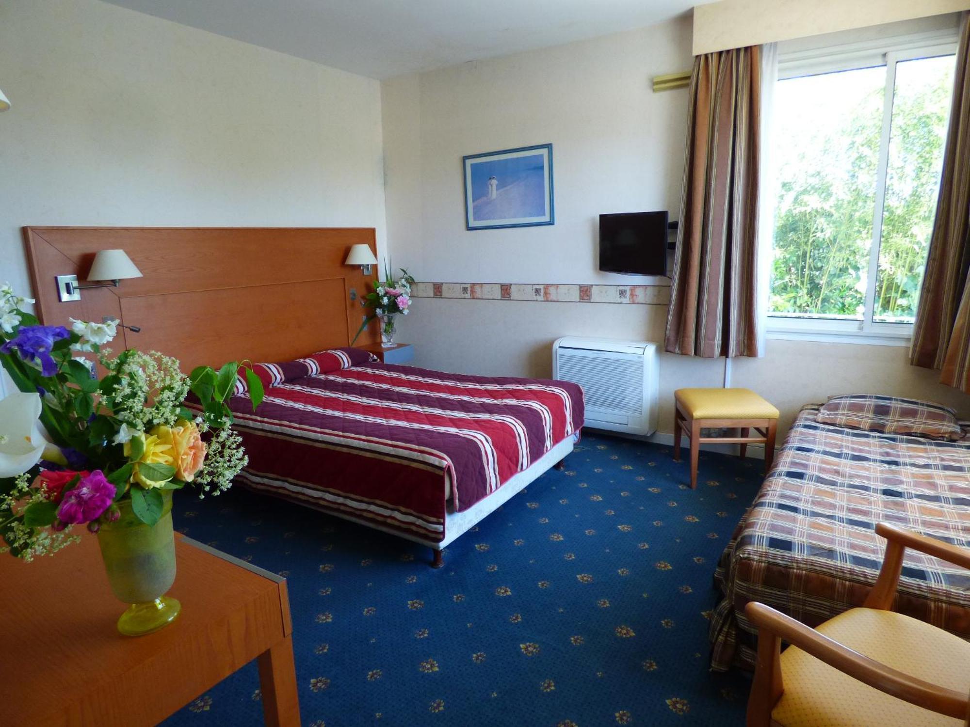 The Originals City, Hôtel Le Bellevue, Montrichard (Inter-Hotel) Exterior foto